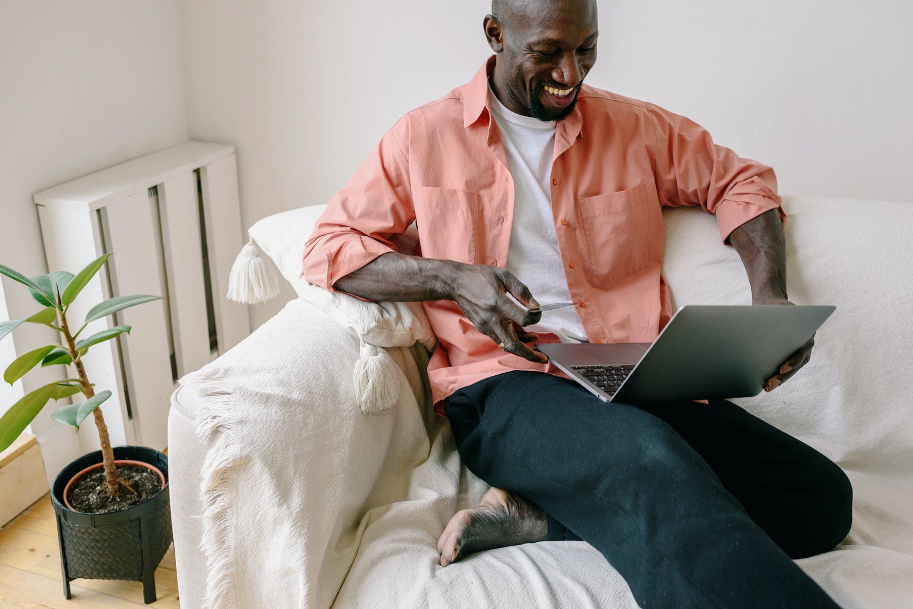 Duurzaam wonen met zonnepanelen en windenergie